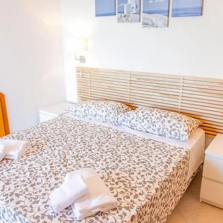 Apartment Sailor's House Cefalu